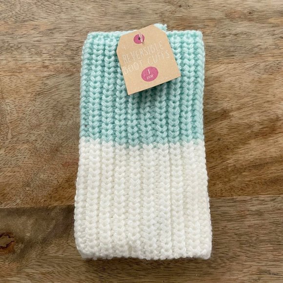 5/$20 NEW OS Girls Knitted Reversible Boot Cuffs - Picture 1 of 4